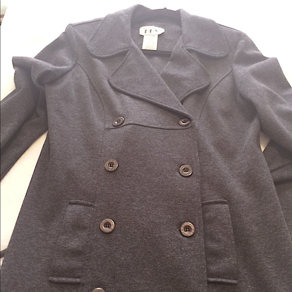 📸Classic Chic Double Breasted Button Down Smokey Grey Coat Warm & Cozy Style🧥 - Picture 6 of 15